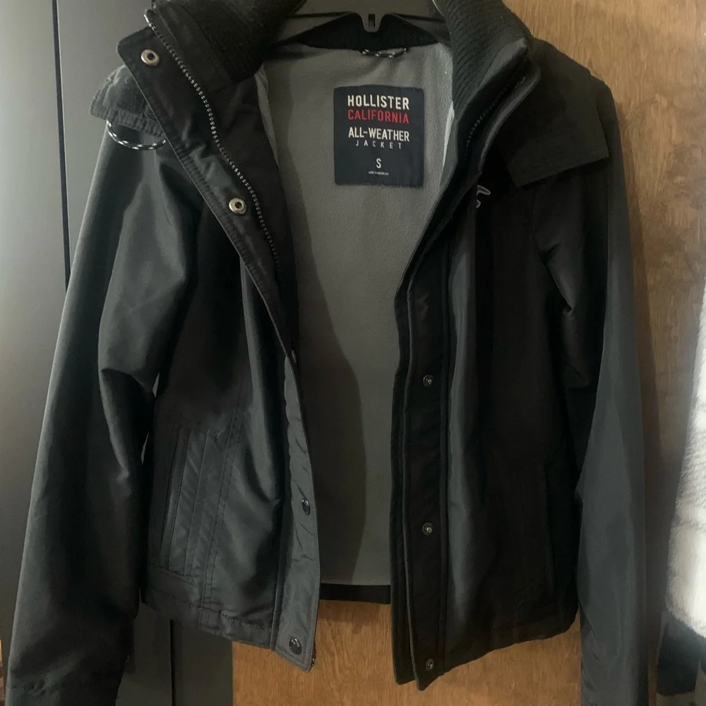 Hollister Black All-Weather Raincoat - Picture 1 of 13